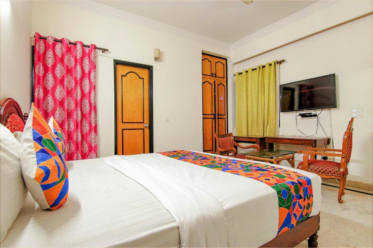 Fabhotel Singh Suite Gurgáon Exteriér fotografie