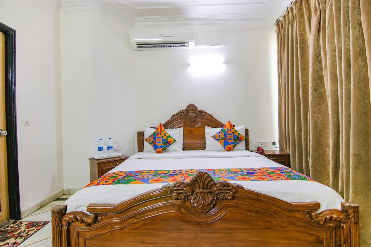 Fabhotel Singh Suite Gurgáon Exteriér fotografie